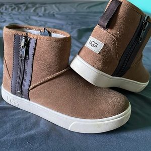 Boys ugh boot